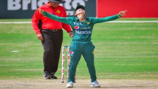 पहली बार पाकिस्तानी महिला क्रिकेटर ने जीता ICC 'प्लेयर ऑफ द मंथ' अवॉर्ड, मैथ्यूज ने रचा इतिहास